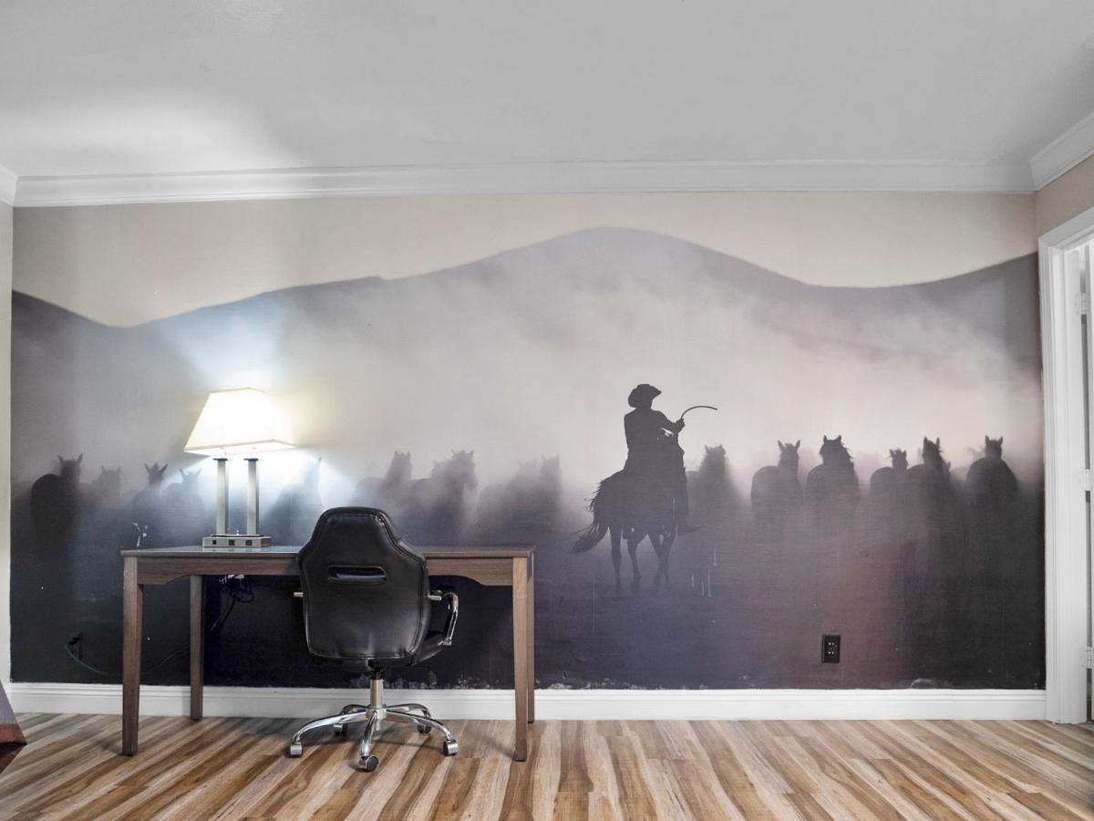 Rodeo Lodge Clovis Bagian luar foto