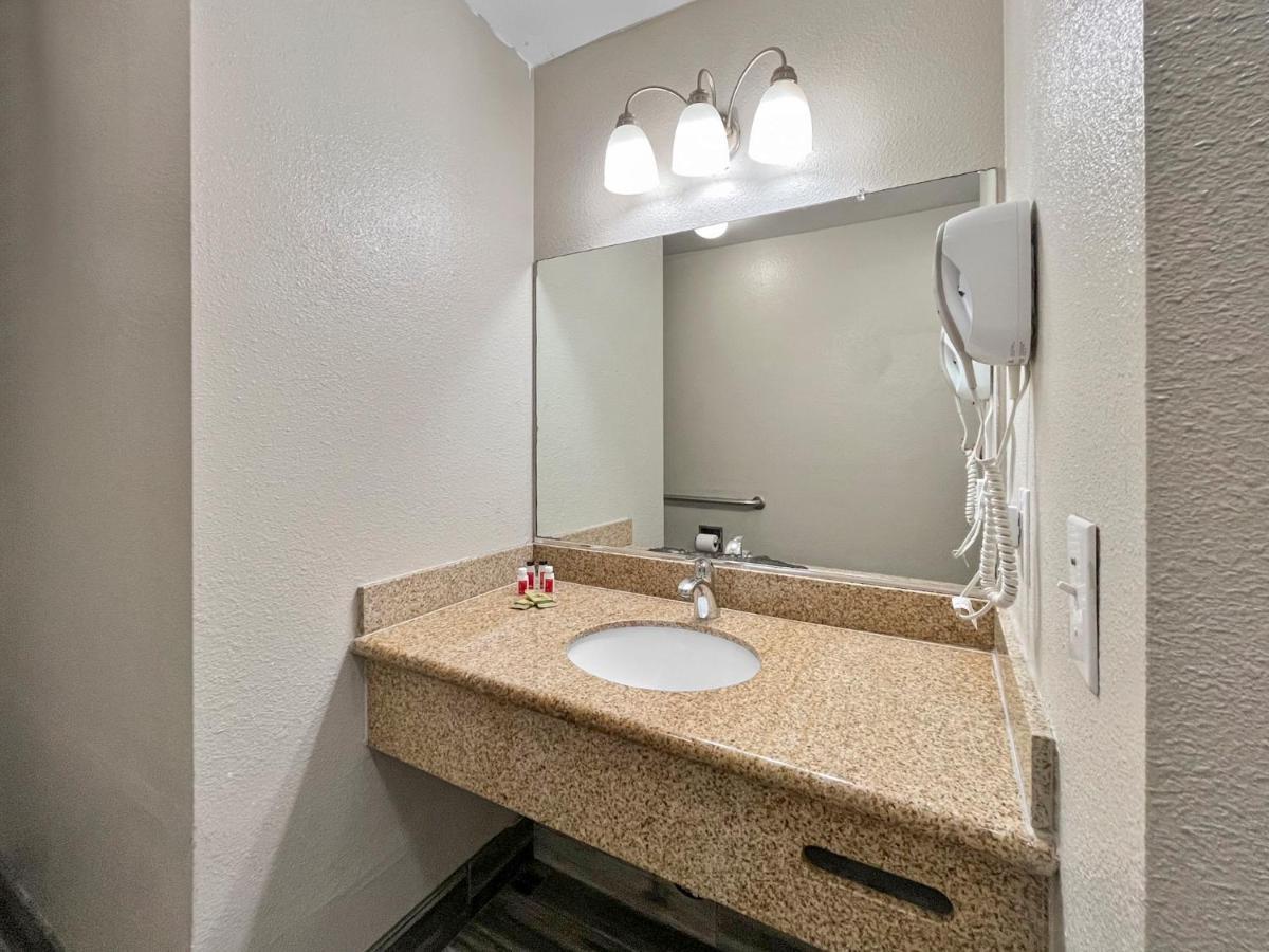 Rodeo Lodge Clovis Bagian luar foto